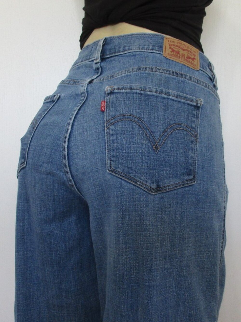 LEVI'S JEANS Size 12 Classic Wide Leg Crop Denim
